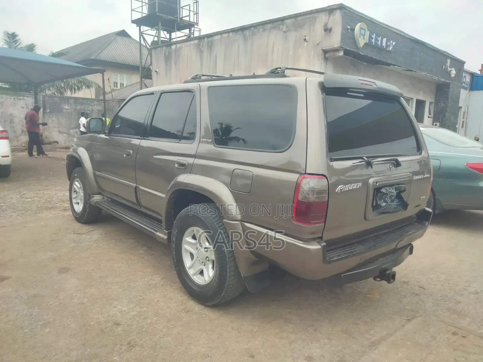 Toyota 4-Runner 2000 Gray