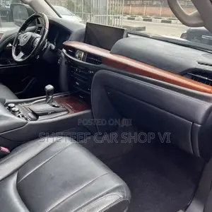 Lexus LX 2016 Silver