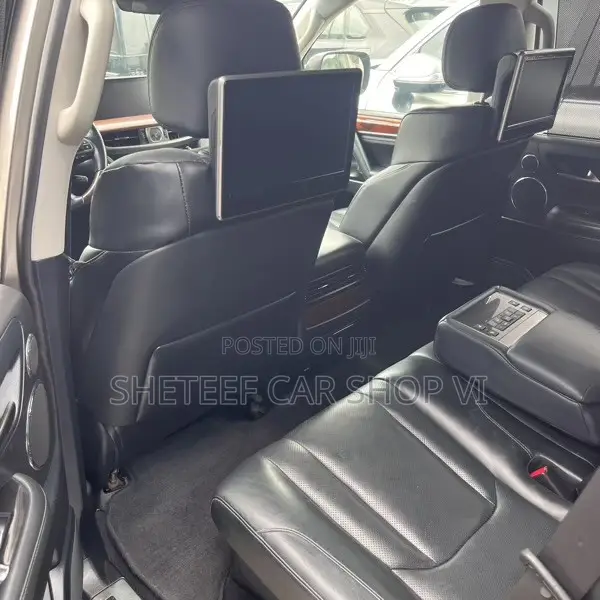 Lexus LX 2016 Silver