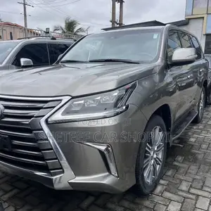 Lexus LX 2016 Silver