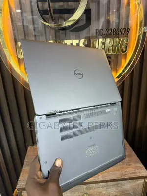 Laptop Dell Latitude 5320 16GB Intel Core i5 SSD 256GB