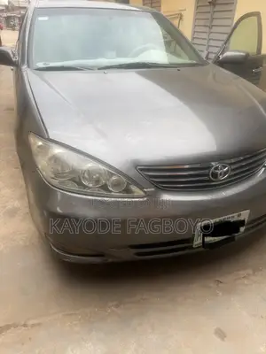 Toyota Camry 2006 Gray