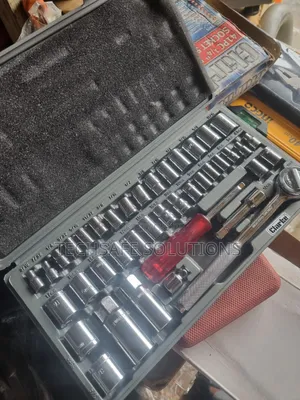 Clarke CHT149 41-Piece 1/4" 3/8" Drive Socket Set