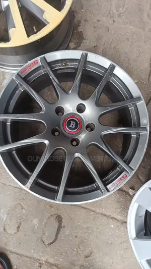 235/65/17 Tyre for Sienna, Highlander,lexus