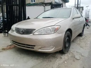 Toyota Camry 2003 Gold
