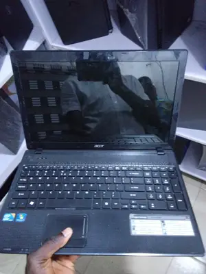 New Laptop Acer Aspire 5742G 4GB Intel Core i3 SSD 128GB