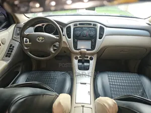 Toyota Highlander 2006 Blue