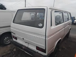 Volkswagen Transporter 2000 White