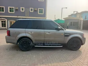 Land Rover Range Rover Sport 2010 Gray