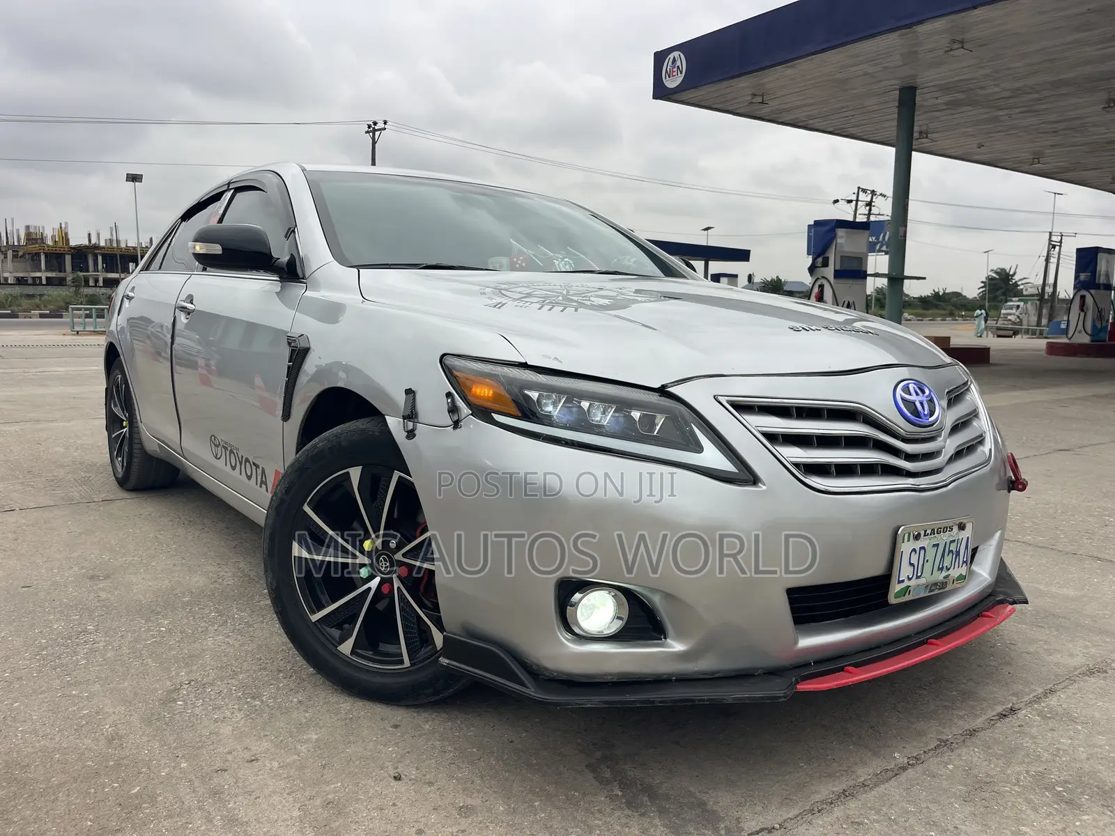 Toyota Camry 2010 Silver