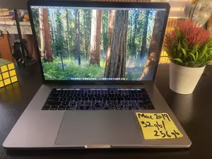 Laptop Apple MacBook Pro 2019 32GB Intel Core i7 SSD 256GB