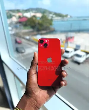 Apple iPhone 13 256 GB Red