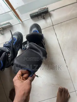Skate Shoe