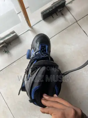 Skate Shoe