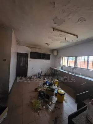 5bdrm Duplex in Omole Phase 2 for rent