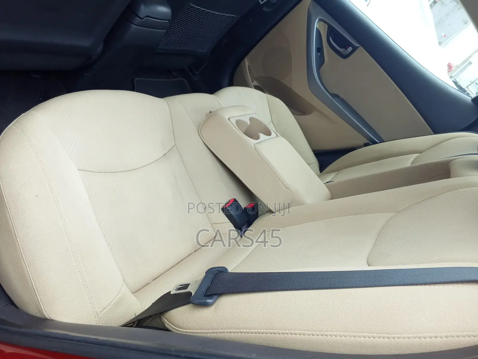 Hyundai Elantra 2011 Red