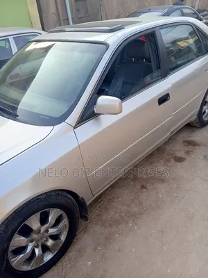 Toyota Avalon 2002 Silver