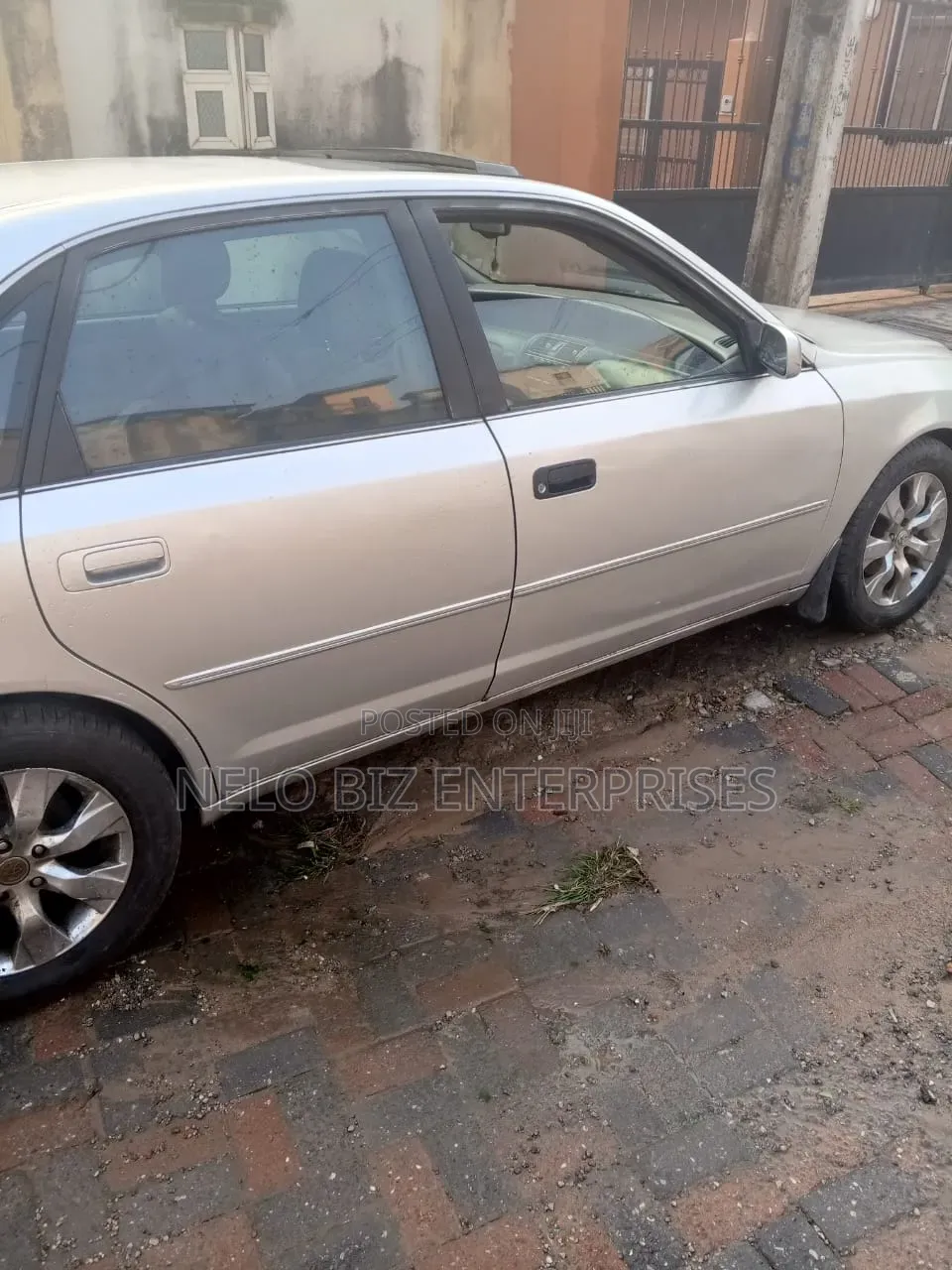 Toyota Avalon 2002 Silver