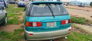 Toyota Picnic 2001 Green