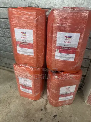 Totalenergies Azolla Zs 32 Hydraulic Fluid 25liters