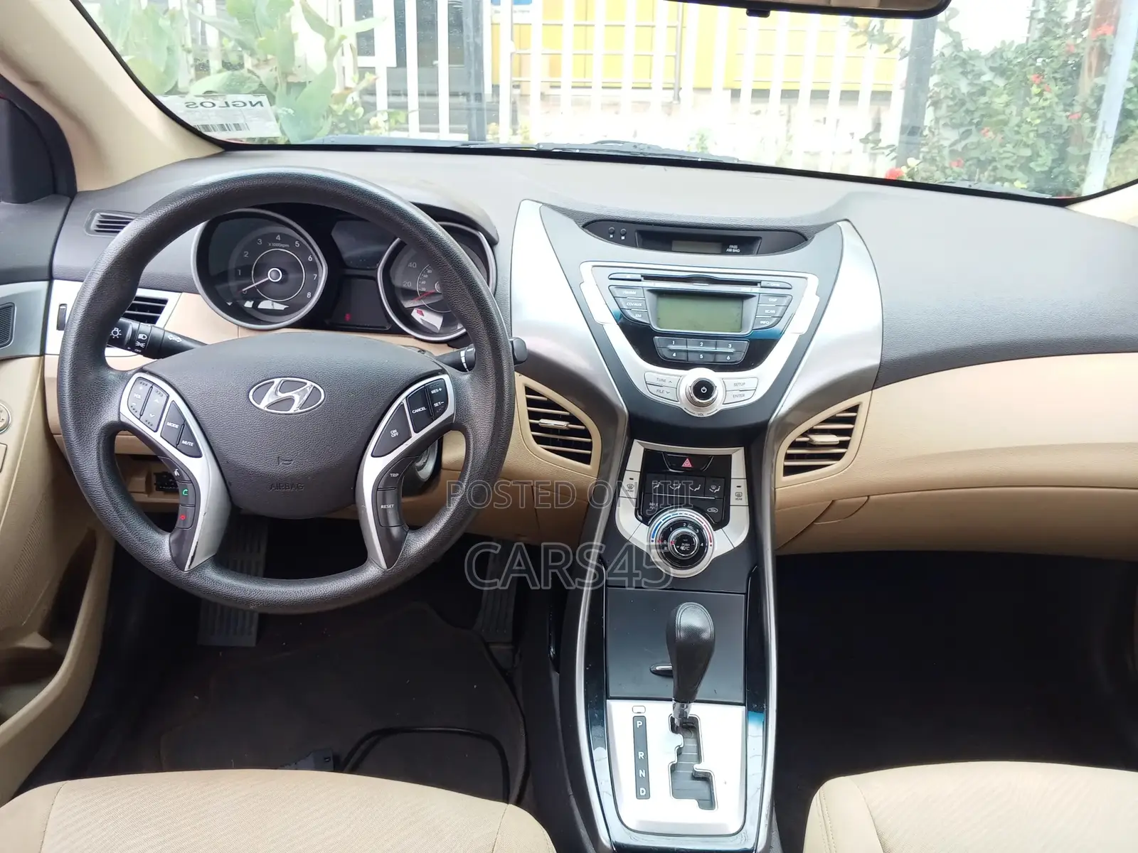 Hyundai Elantra 2011 Red