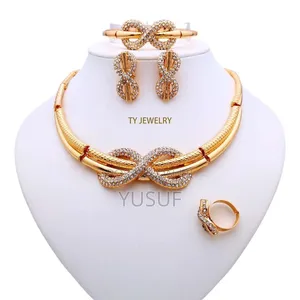 Classy Woman's Jewelries Set