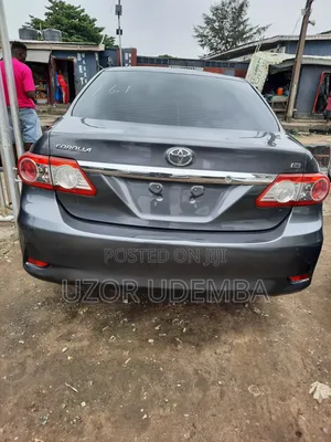 Toyota Corolla 2013 Gray
