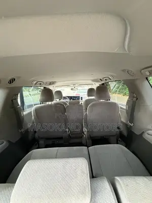 Toyota Sienna 2017 Blue