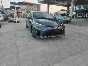 Toyota Camry 2017 Gray