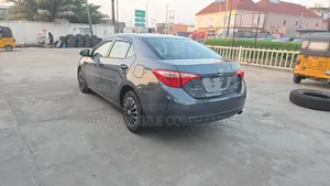 Toyota Corolla LE 4dr Sedan (1.8L 4cyl CVT) 2017 Gray