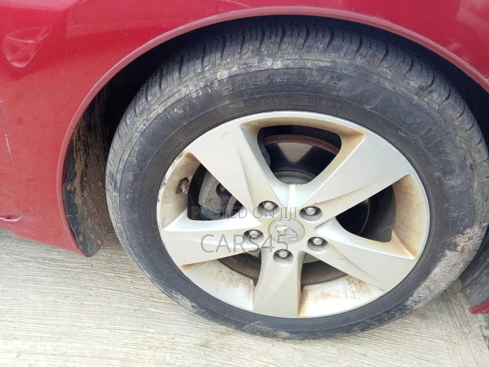 Hyundai Elantra 2011 Red