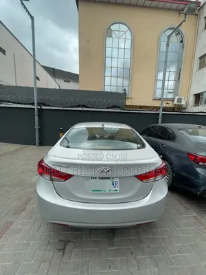Hyundai Elantra 2013 Silver