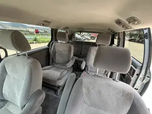 Toyota Sienna LE 4WD 2007 Blue