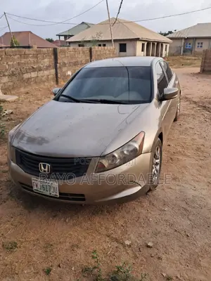 Honda Accord 2.0 Comfort 2008 Gold