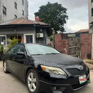 Toyota Camry SE 4dr Sedan (2.5L 4cyl 6A) 2011 Black