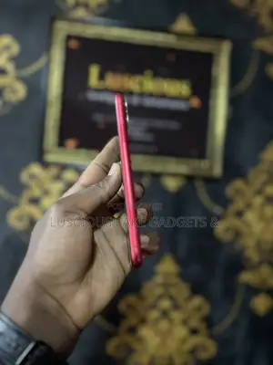 Apple iPhone 11 64 GB Red