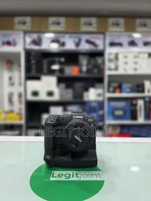 Canon EOS RP + 50mm F1.8 Lens