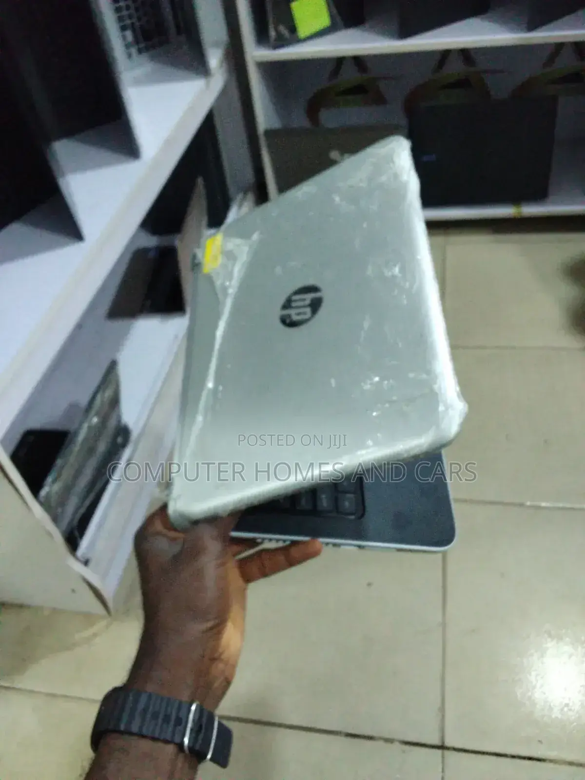 New Laptop HP Mini 210 4GB AMD SSD 128GB