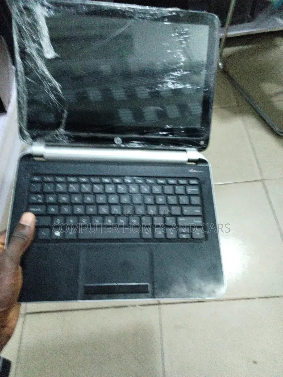 New Laptop HP Mini 210 4GB AMD SSD 128GB