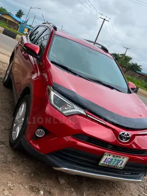 Toyota RAV4 2014 Red