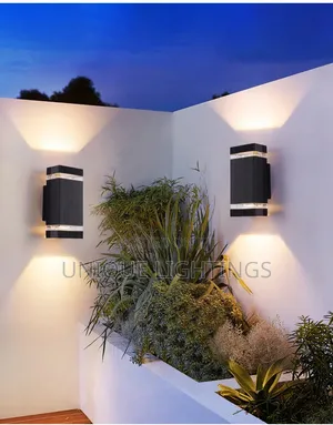 TR07 Pure Iron Cast Outside Wall Light