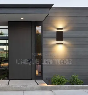 TR07 Pure Iron Cast Outside Wall Light