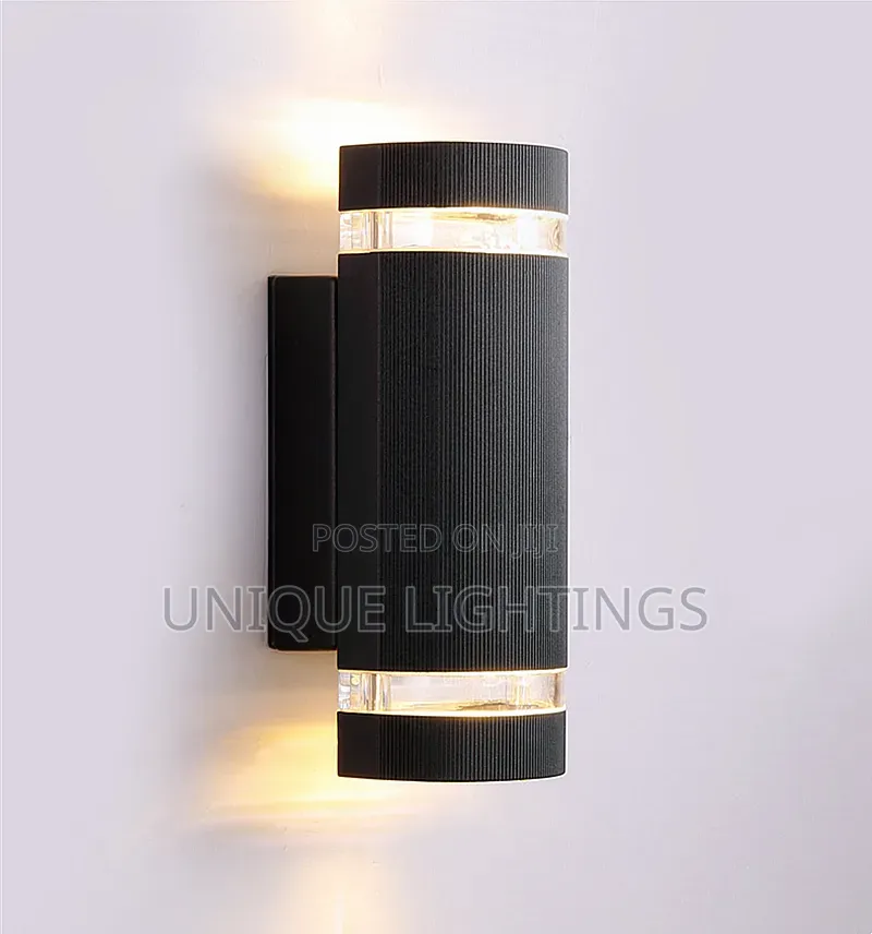 TR07 Pure Iron Cast Outside Wall Light