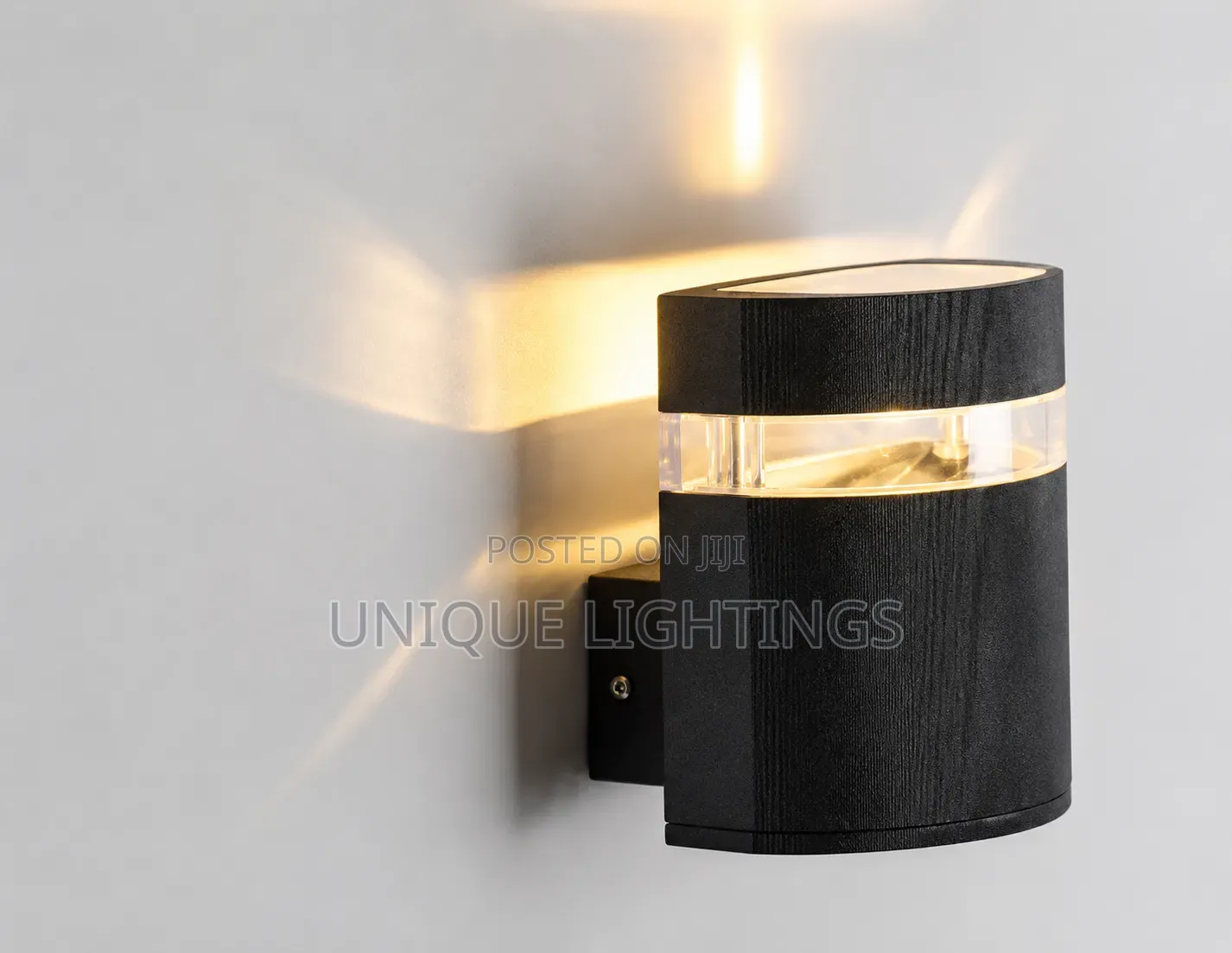 TR07 Pure Iron Cast Outside Wall Light
