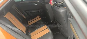 Mercedes-Benz E350 2011 Orange