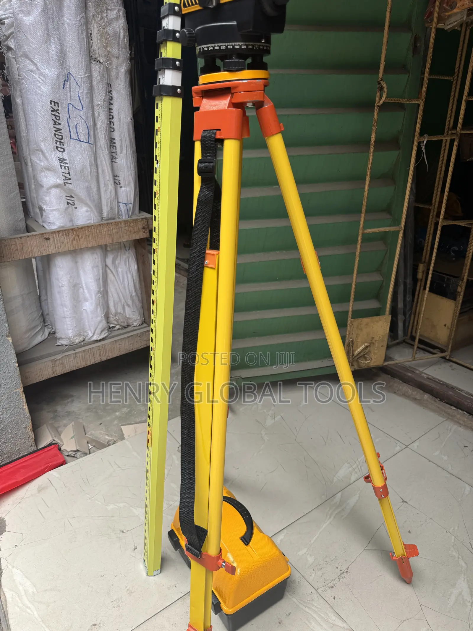 CST/Berger 32X Automatic/Optical Level Surveying Instrument