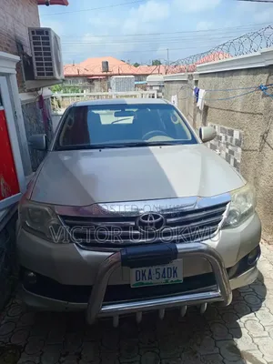 Toyota Fortuner 2.7 AWD 2013 Gray