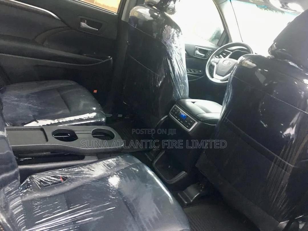 Toyota Highlander 2015 Brown