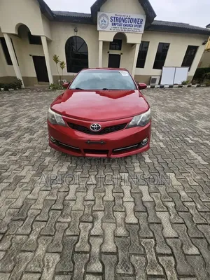Toyota Camry 2014 Red