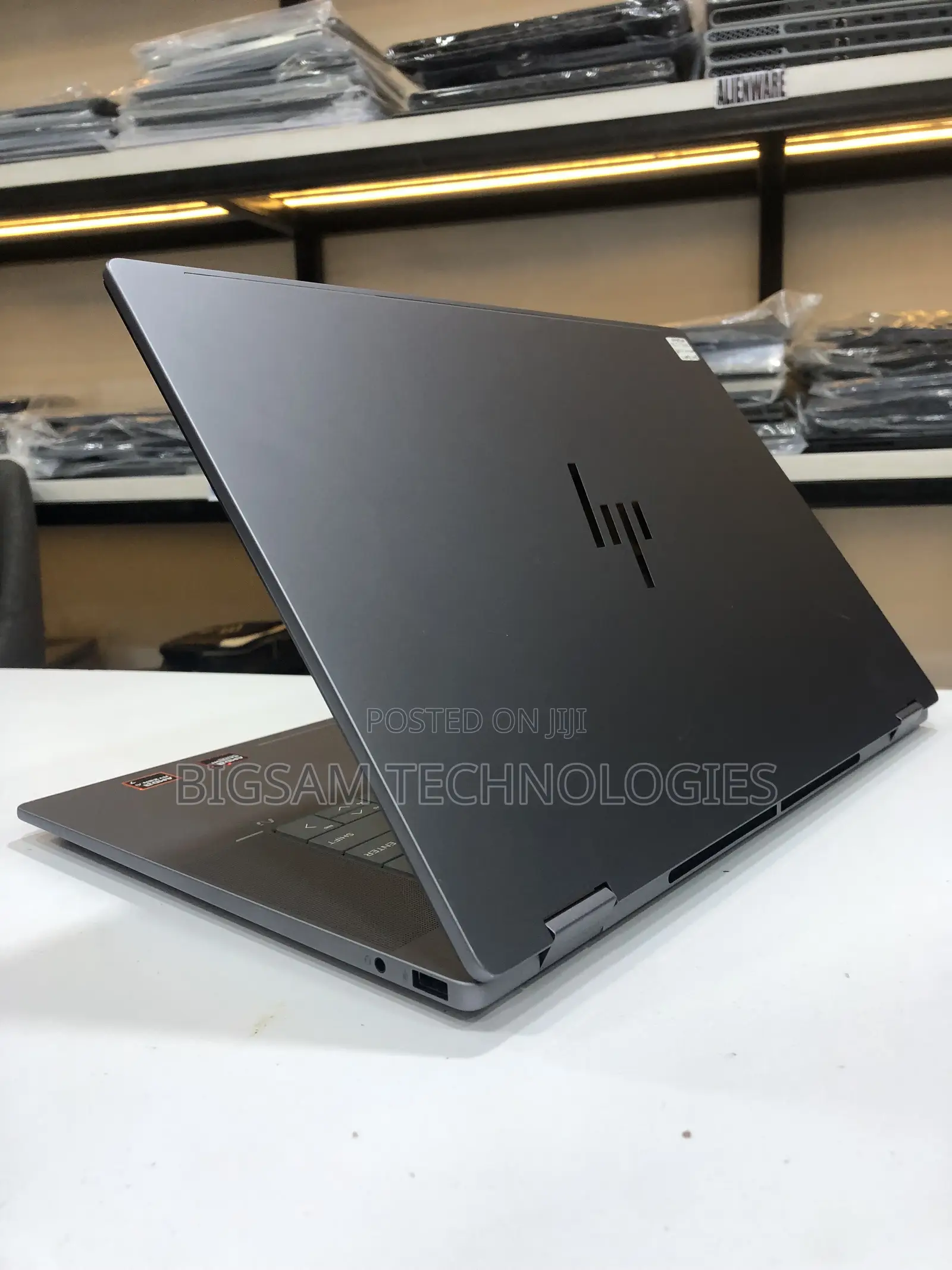 Laptop HP OmniBook 5 Flip 24GB Nvidia SSD 1T